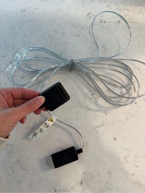 Samsung One Connect Invisible Cable – 16.4 ft (5m) – BN39-02395A